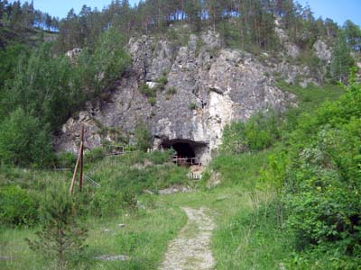 Денисова пещера. (© Привалов Андрей || WelcometoAltai.ru)