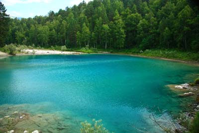 Голубые озера - «Чепошская ванночка». (© Валерий Егорычев || panoramio.com)