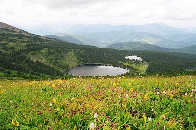5-е и 6-е Каракольское озеро. (© VGORAH || panoramio.com)